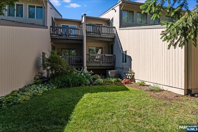 50 Kayser Lane, West Orange, NJ 07052