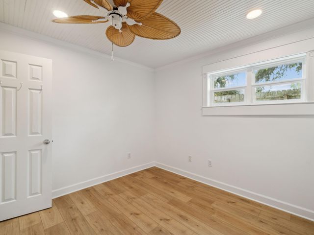 38 Barracuda St, Santa Rosa Beach, FL 32459