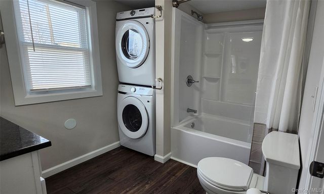 86 Lincoln Avenue, Holbrook, NY 11741