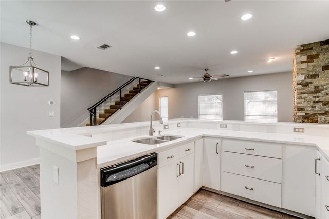 3824 Brown Street B, Dallas, TX 75219