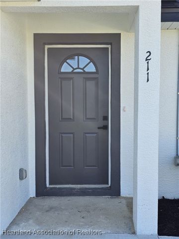 211 Islamorada Street NE, Lake Placid, FL 33852