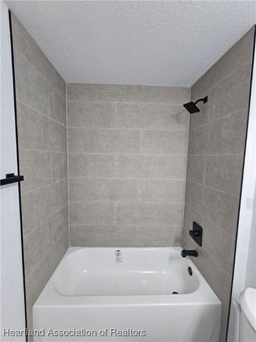 211 Islamorada Street NE, Lake Placid, FL 33852