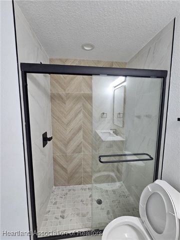 211 Islamorada Street NE, Lake Placid, FL 33852
