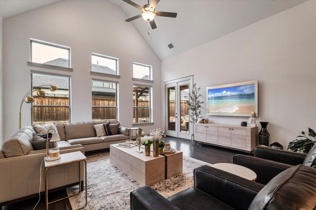 13752 Woodford Lane, Frisco, TX 75035