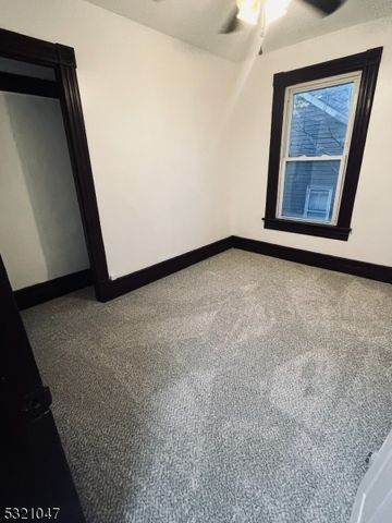2 Clove Ave, Sussex Boro, NJ 07461