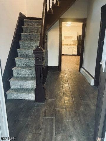 2 Clove Ave, Sussex Boro, NJ 07461