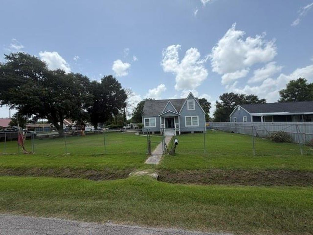 1116 Forest Oaks Drive, Houston, TX 77017