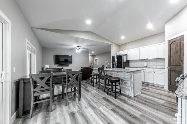 312 Snyder Drive, St. George, KS 66535