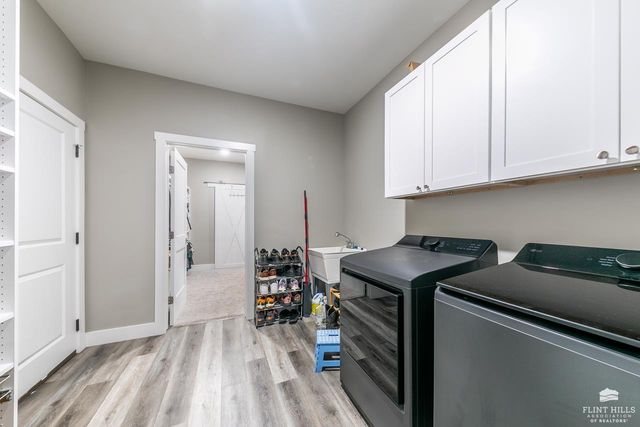 312 Snyder Drive, St. George, KS 66535