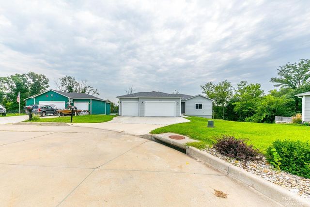 312 Snyder Drive, St. George, KS 66535