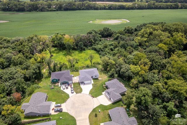 312 Snyder Drive, St. George, KS 66535