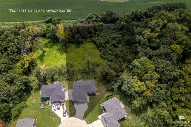312 Snyder Drive, St. George, KS 66535