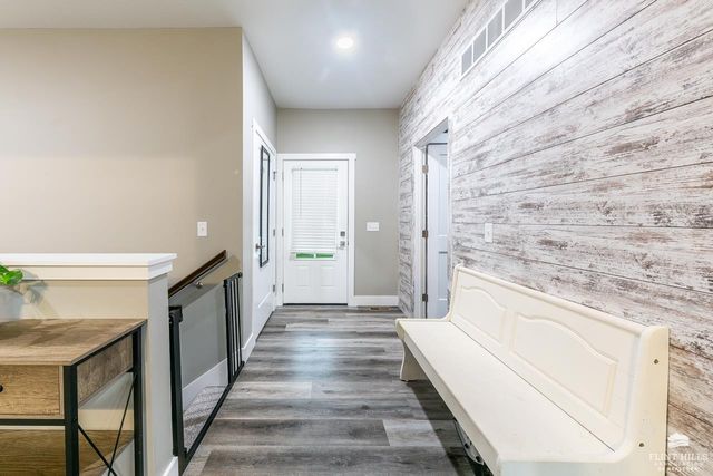 312 Snyder Drive, St. George, KS 66535