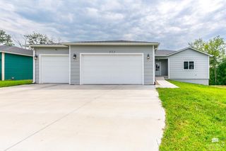 312 Snyder Drive, St. George, KS 66535