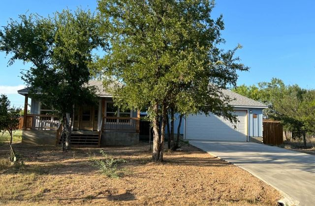 111 E Hickory DR, Granite Shoals, TX 78654