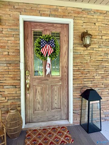 5261 Gilmer Lane, Rainbow City, AL 35906