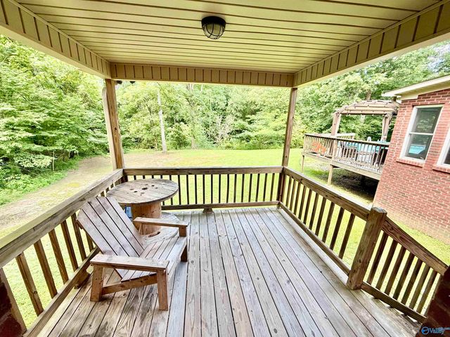 5261 Gilmer Lane, Rainbow City, AL 35906