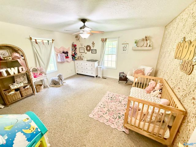 5261 Gilmer Lane, Rainbow City, AL 35906