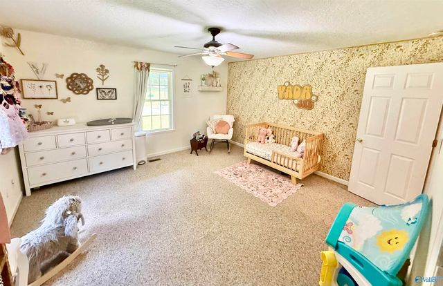 5261 Gilmer Lane, Rainbow City, AL 35906