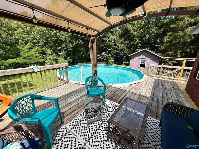 5261 Gilmer Lane, Rainbow City, AL 35906