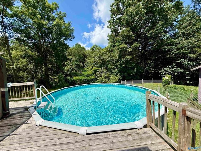 5261 Gilmer Lane, Rainbow City, AL 35906