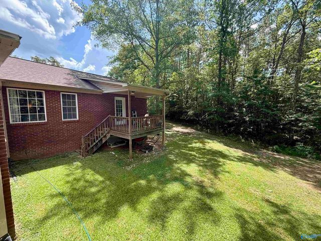 5261 Gilmer Lane, Rainbow City, AL 35906