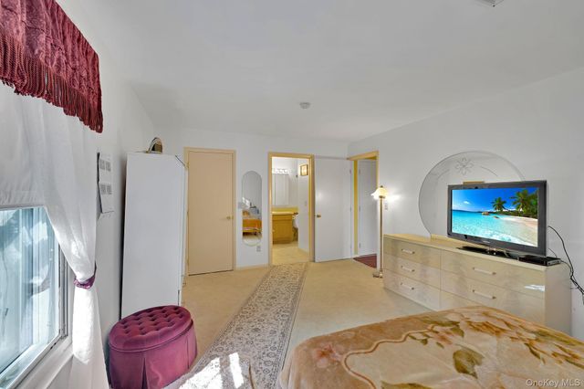 78 Deer Ct Drive 78, Middletown, NY 10940