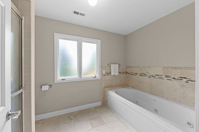 1173 Johnson Drive, Naperville, IL 60540
