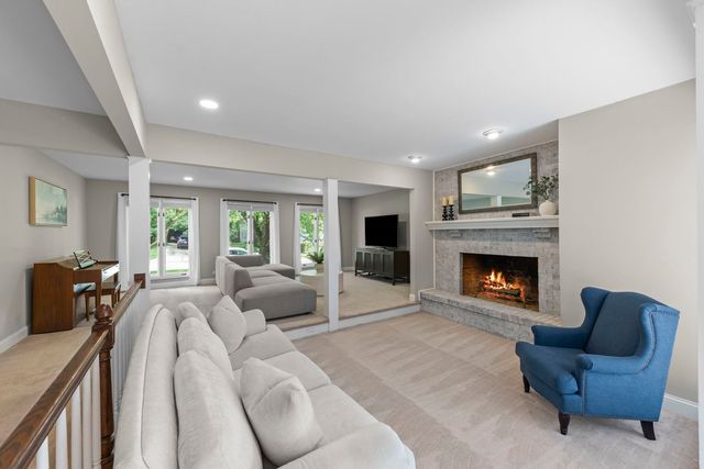 1173 Johnson Drive, Naperville, IL 60540