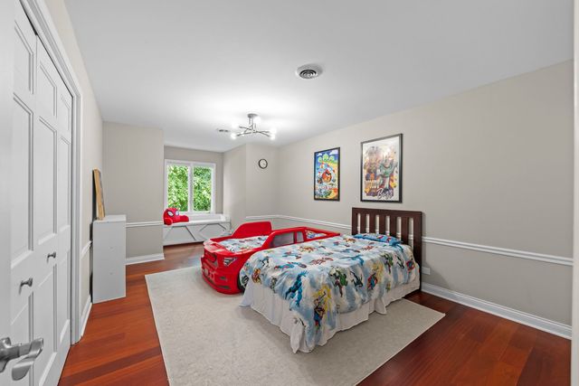 1173 Johnson Drive, Naperville, IL 60540