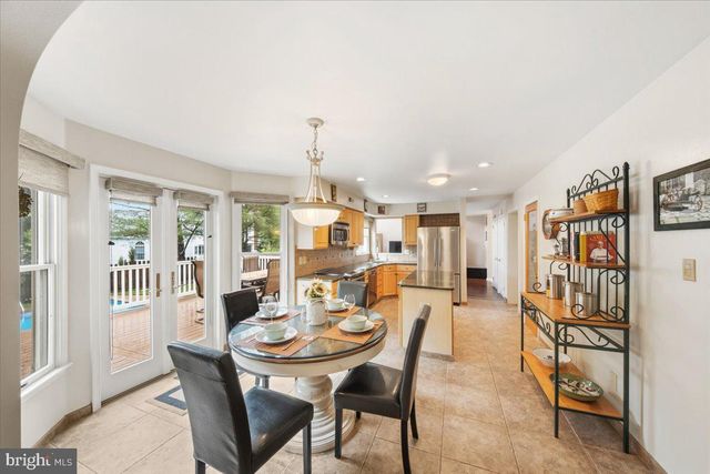5 AUSTEN CT, Medford, NJ 08055