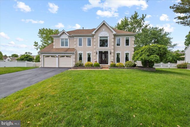 5 AUSTEN CT, Medford, NJ 08055