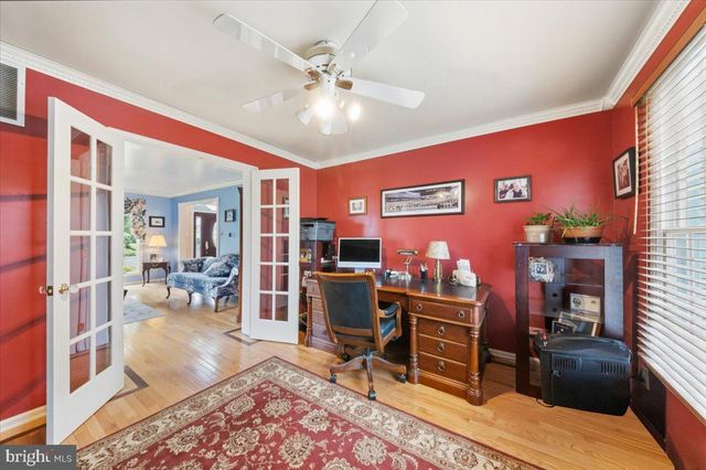 5 AUSTEN CT, Medford, NJ 08055
