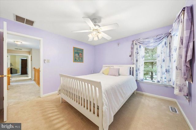 5 AUSTEN CT, Medford, NJ 08055
