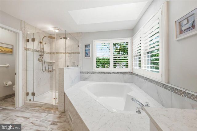 5 AUSTEN CT, Medford, NJ 08055