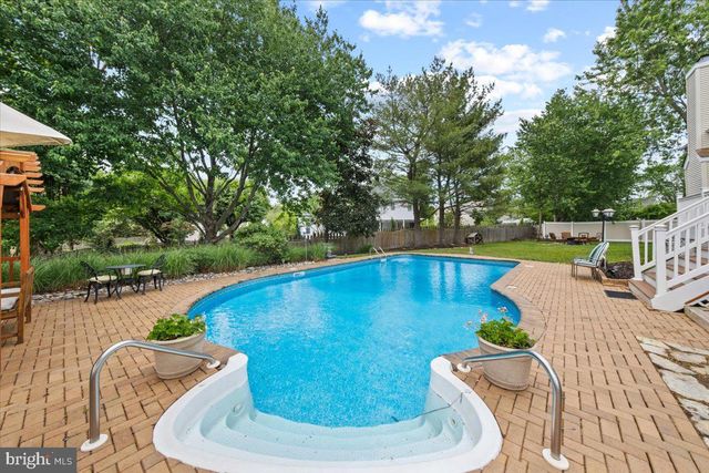 5 AUSTEN CT, Medford, NJ 08055