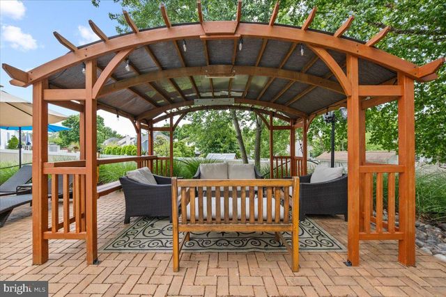 5 AUSTEN CT, Medford, NJ 08055