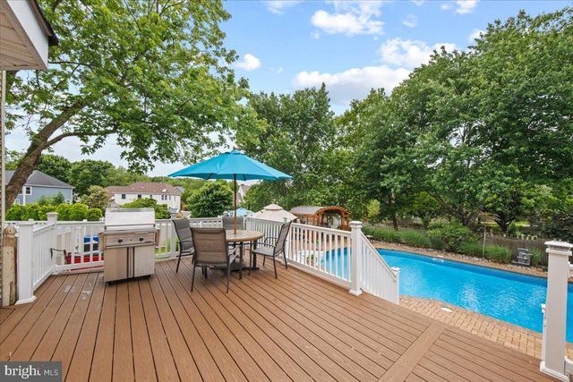 5 AUSTEN CT, Medford, NJ 08055