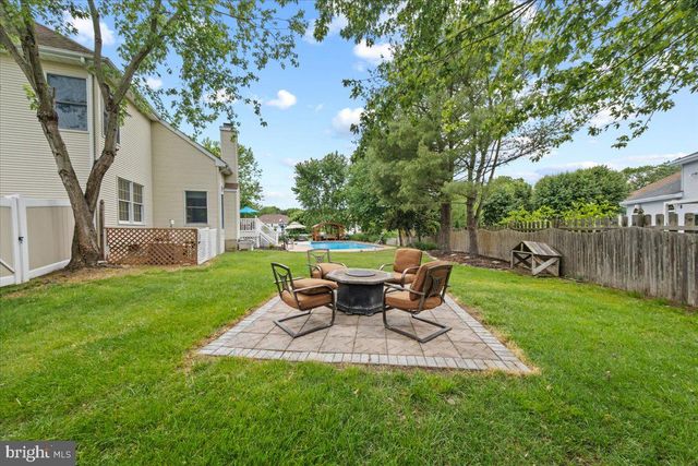 5 AUSTEN CT, Medford, NJ 08055