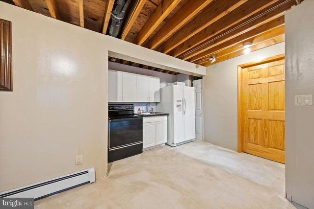 5 AUSTEN CT, Medford, NJ 08055