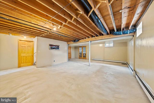 5 AUSTEN CT, Medford, NJ 08055
