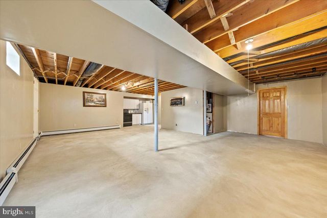 5 AUSTEN CT, Medford, NJ 08055