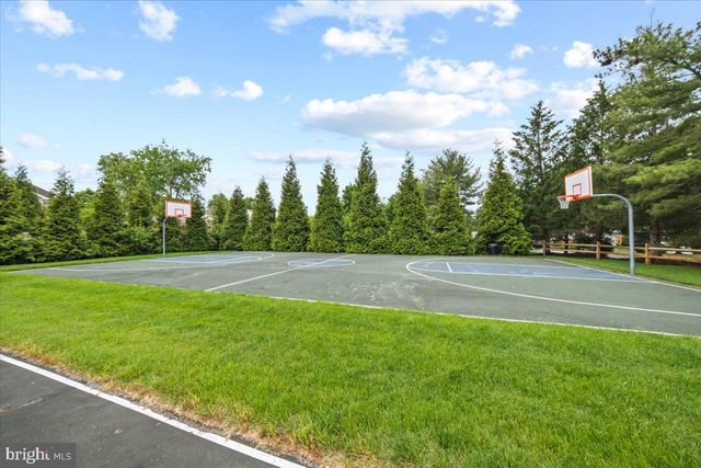 5 AUSTEN CT, Medford, NJ 08055