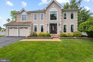 5 AUSTEN CT, Medford, NJ 08055