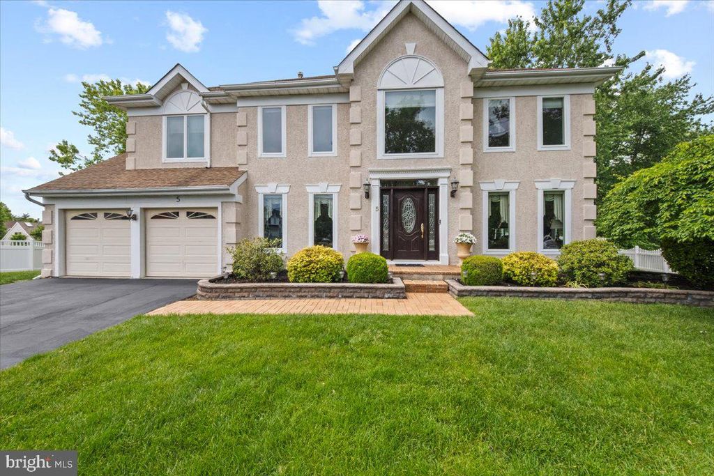 5 AUSTEN CT, Medford, NJ 08055