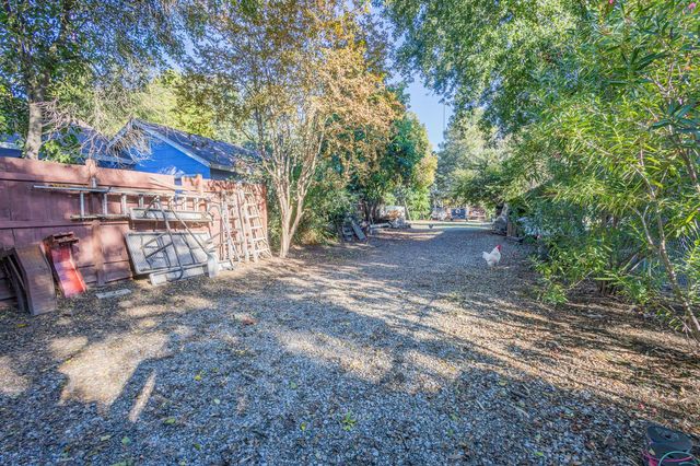 14117 Pine St, Walnut Grove, CA 95690