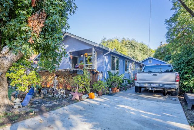 14117 Pine St, Walnut Grove, CA 95690