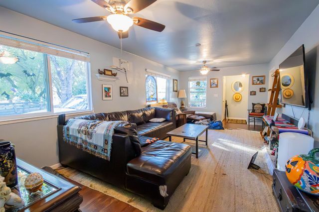 14117 Pine St, Walnut Grove, CA 95690