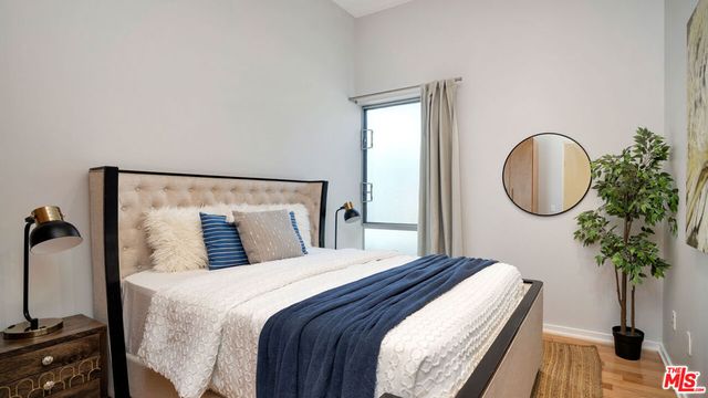 12411 Pacific Avenue 101, Los Angeles, CA 90066