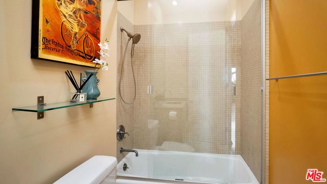 12411 Pacific Avenue 101, Los Angeles, CA 90066